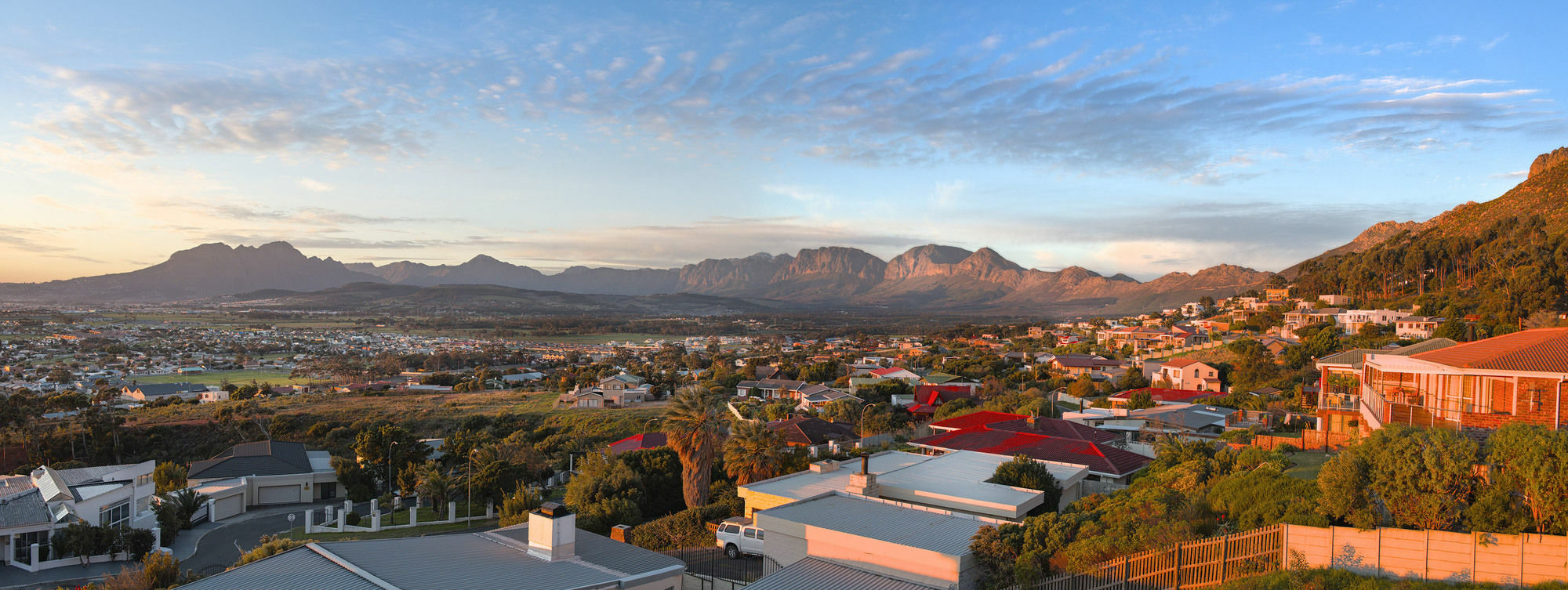 Chocolate Box Boutique Guesthouse Gordons Bay Exterior photo